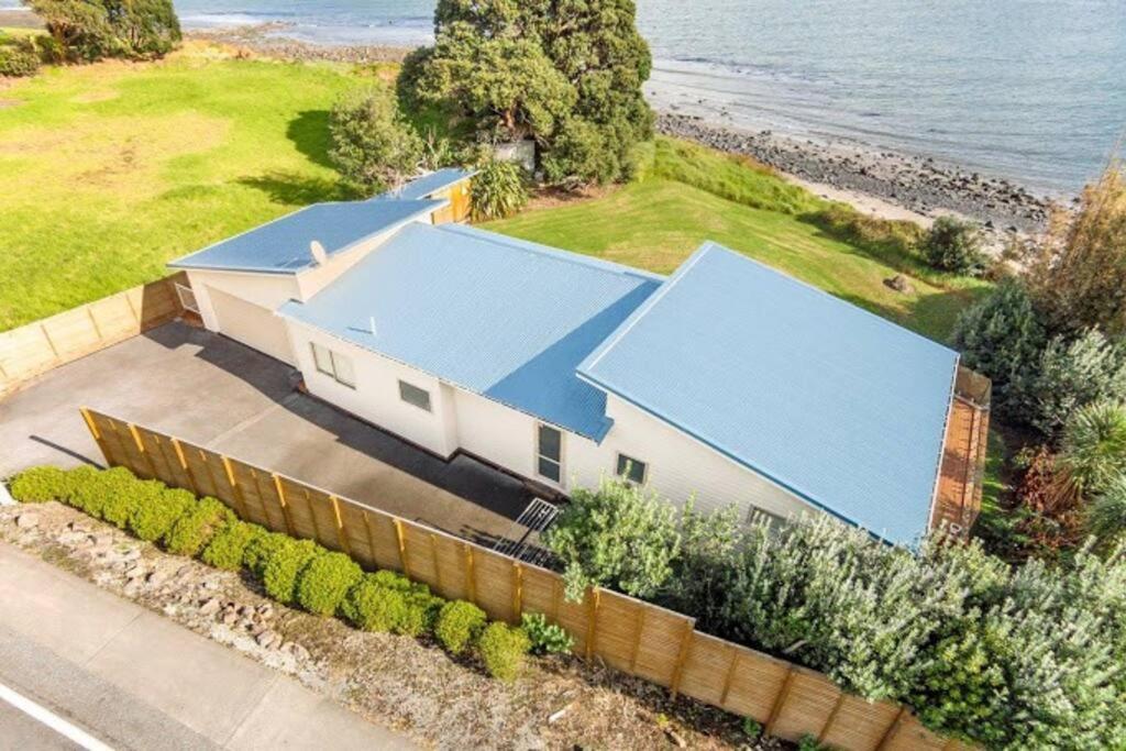 The Bach Wai Rua A Waterfront Home Opononi Exterior photo
